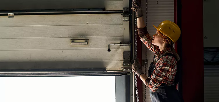 Addressing Common Garage Door Stoppage Issues in Glendale Heights, IL