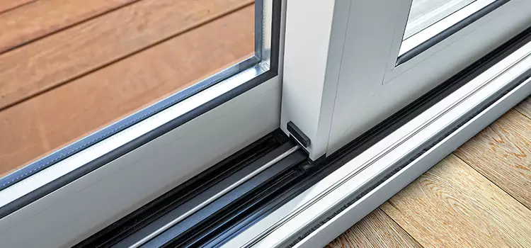 Why Your Sliding Door Keeps Getting Stuck in Glendale Heights, IL?